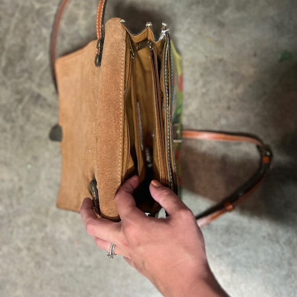 Patricia Nash Iberia Springs Multi Floral Crossbody - Picture 6 of 8